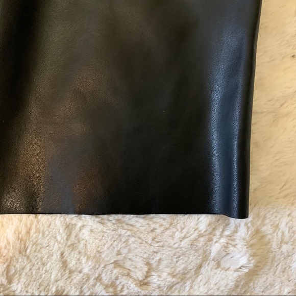 H&M black faux leather skirt - Picture 5 of 8